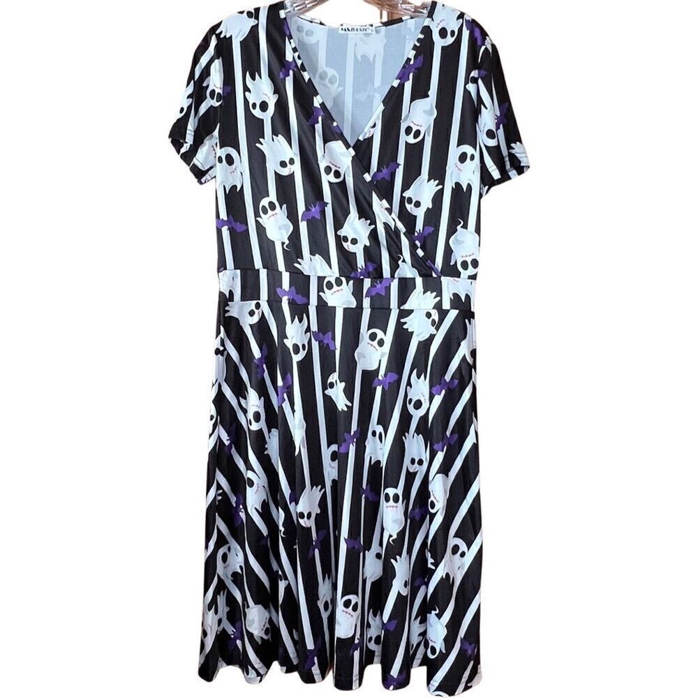 MSBasic Faux Wrap dress in Striped Halloween Print with Ghosts and Bats Size L